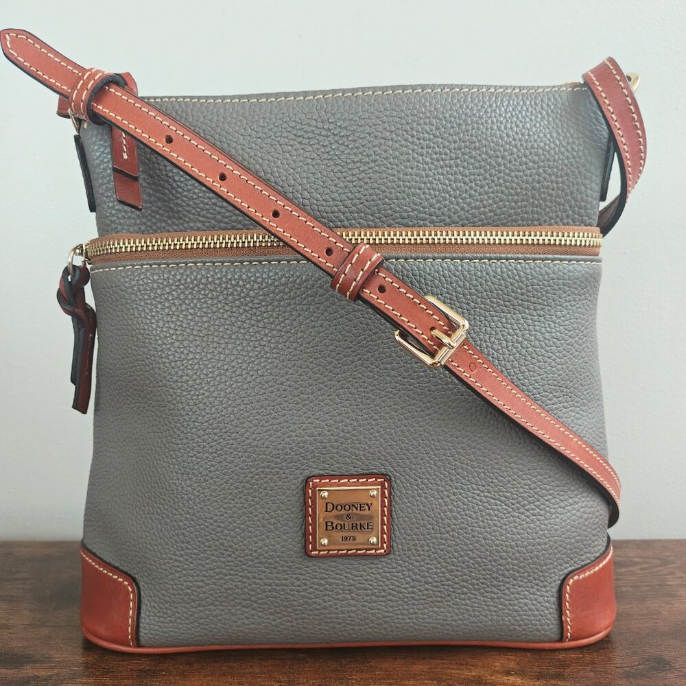 DOONEY & BOURKE Pebble Grain Crossbody Bag - Picture 14 of 15